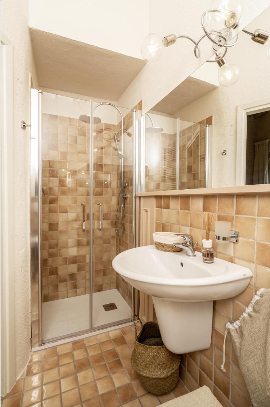 Scarlea Rooms Cecina  Ngoại thất bức ảnh