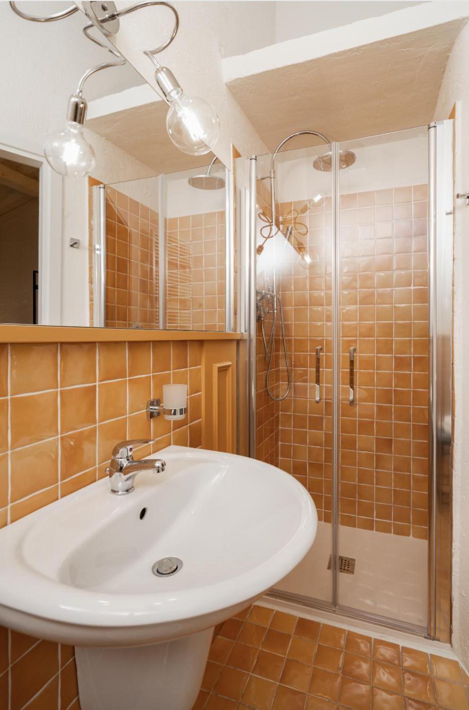 Scarlea Rooms Cecina  Ngoại thất bức ảnh